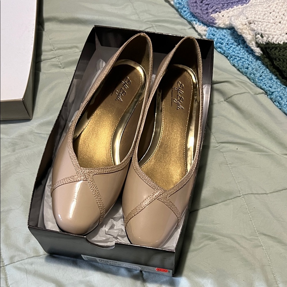 Hush Puppies Nude Flats with Gold Lining